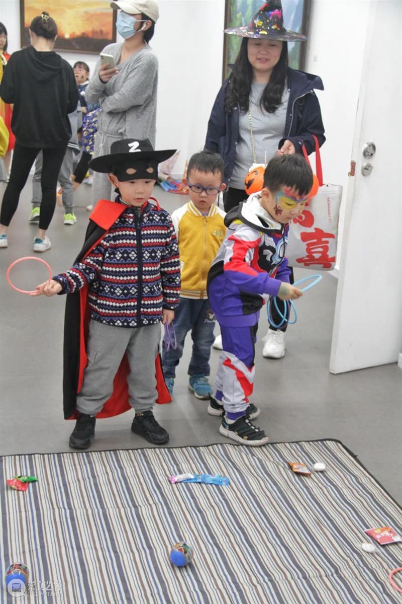 Trick or Treat 黎岸创艺之万圣节精彩回顾 美博艺术中心 万圣节 黎岸 小孩 鬼怪 逐家 糖果 群众 之中 人类 Halloween 崇真艺客